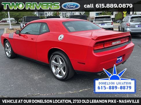Used 2010 Dodge Challenger R/T RWD image 8