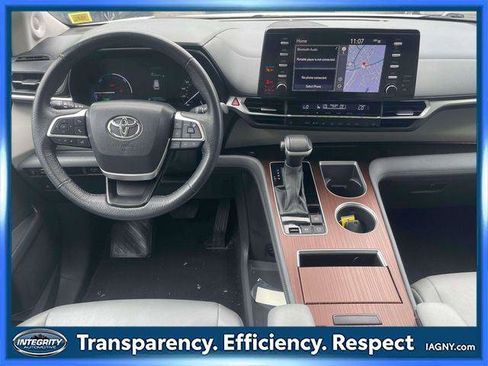 Certified 2024 Toyota Sienna XLE w/ XLE Plus Package AWD/4WD image 14