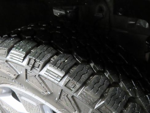 Used 2025 Honda Ridgeline TrailSport image 7