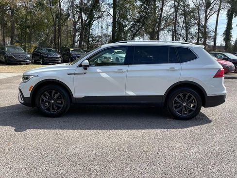 Used 2022 Volkswagen Tiguan SE image 29