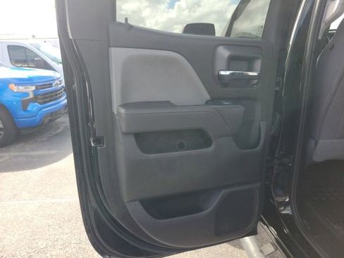 Used 2018 Chevrolet Silverado 1500 Custom w/ Custom Convenience Package image 14