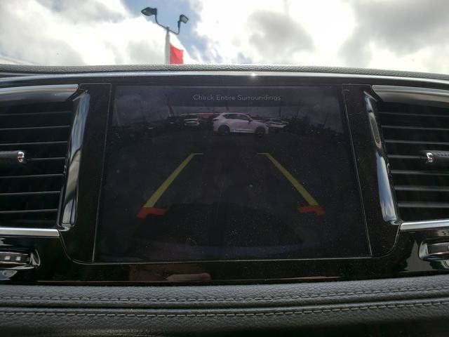 Used 2020 Chrysler Pacifica Limited w/ 8-pass Seating Package FWD image 22