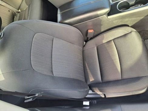 Used 2024 Nissan Altima 2.5 SV FWD image 18