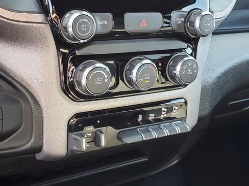 New 2026 RAM 2500 Tradesman AWD/4WD image 17