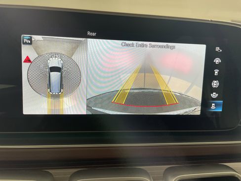 Certified 2023 Mercedes-Benz Maybach GLS 600 4MATIC image 22