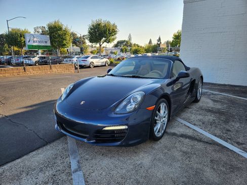 Used 2014 Porsche Boxster RWD image 5