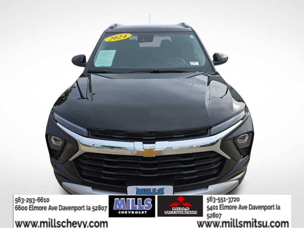 Used 2024 Chevrolet TrailBlazer LT w/ LT Cold Weather Package FWD image 8