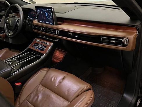 Used 2023 Lincoln Aviator Reserve w/ Equipment Group 201A image 23