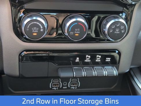 New 2026 RAM 1500 Express AWD/4WD image 21