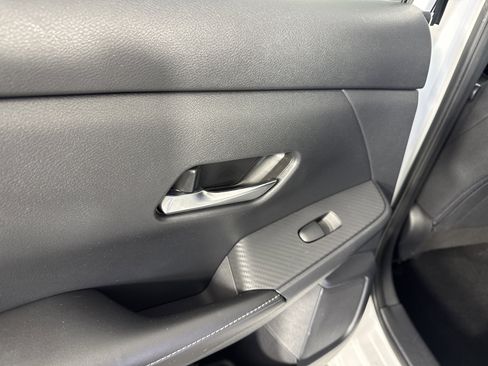 Used 2021 Nissan Sentra SV image 17