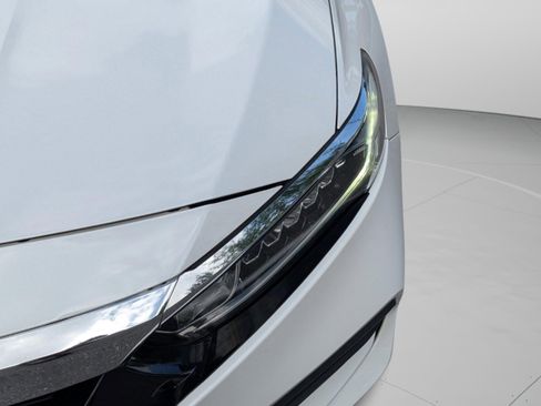 Used 2019 Honda Accord EX-L image 12