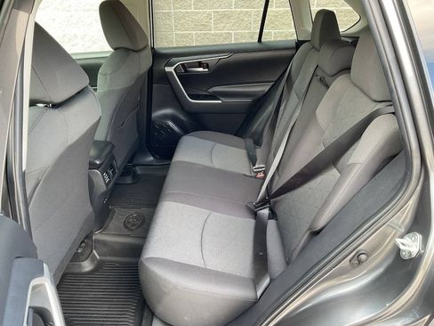 Used 2022 Toyota RAV4 XLE w/ Convenience Package AWD/4WD image 35