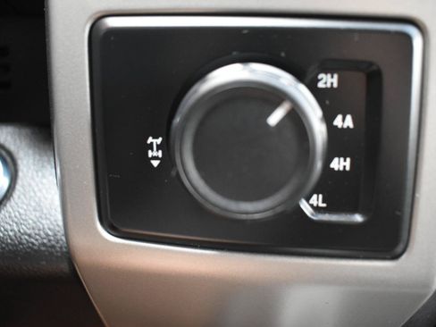 Used 2015 Ford F150 Lariat AWD/4WD image 34