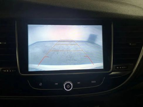 Used 2018 Buick Encore Sport Touring FWD image 14