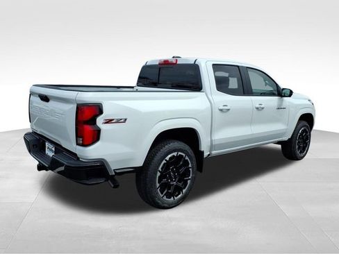 New 2026 Chevrolet Colorado Z71 w/ Technology Package AWD/4WD image 3