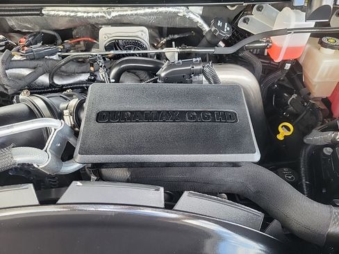 Used 2024 GMC Sierra 2500 SLE w/ SLE Value Package; image 12