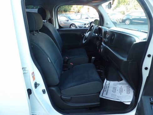 Used 2009 Nissan Cube 1.8 SL w/ Interior Designer Pkg FWD image 6