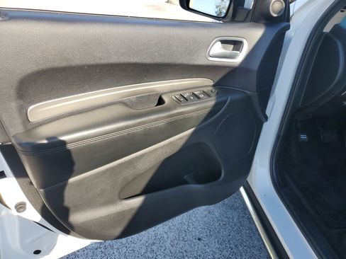 Used 2019 Dodge Durango SXT w/ 3rd Row Seating Group image 13
