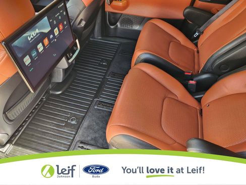 Used 2025 Kia Carnival SX Prestige FWD image 34