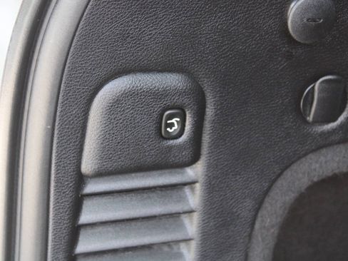 Used 2019 Jeep Grand Cherokee Summit AWD/4WD image 15