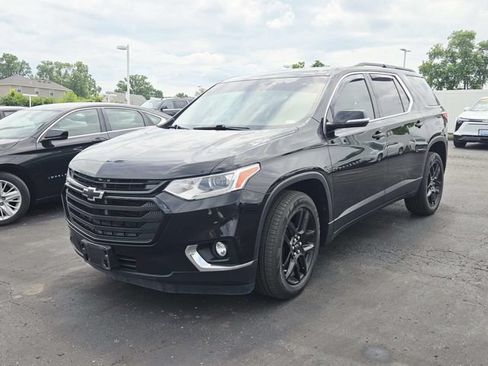 Used 2019 Chevrolet Traverse LT w/ LPO, Blackout Package FWD image 4
