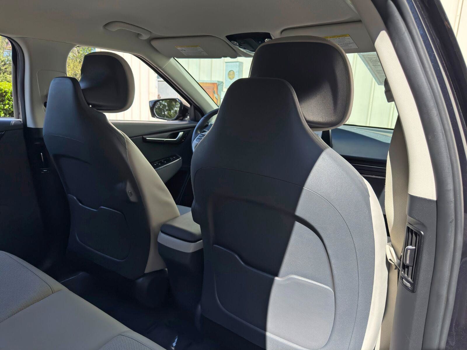 Used 2022 Kia EV6 Wind RWD image 37