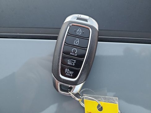 Used 2021 Hyundai Elantra SEL w/ Convenience + Premium Package image 33