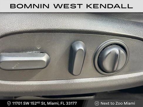 Used 2019 Chevrolet Traverse RS image 7