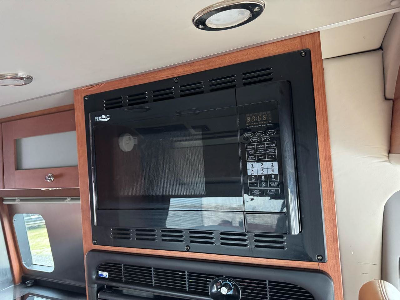 Used 2017 Mercedes-Benz Sprinter 3500 image 13