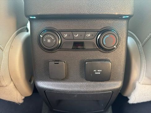 Used 2013 Ford Explorer Limited image 19