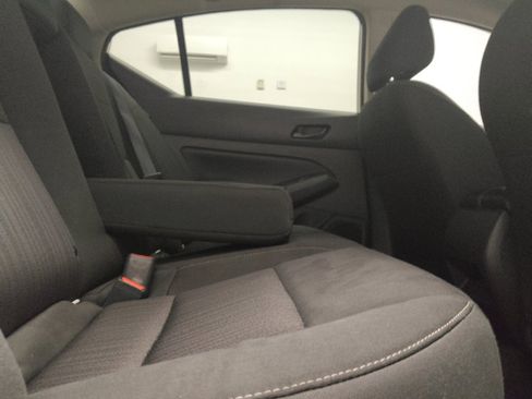 Used 2024 Nissan Altima 2.5 S FWD image 19