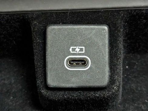 Used 2023 Land Rover Range Rover SE image 14