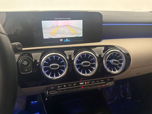 Used 2020 Mercedes-Benz CLA 250 image 39