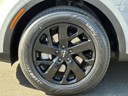 Used 2022 Kia Sorento S AWD/4WD image 29