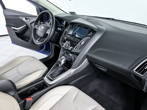 Used 2018 Ford Focus Titanium image 23