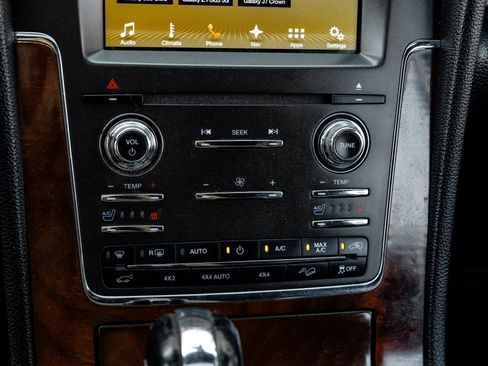 Used 2017 Lincoln Navigator L Select image 35