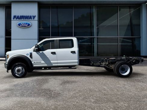Used 2019 Ford F450 XL w/ Power Equipment Group image 8