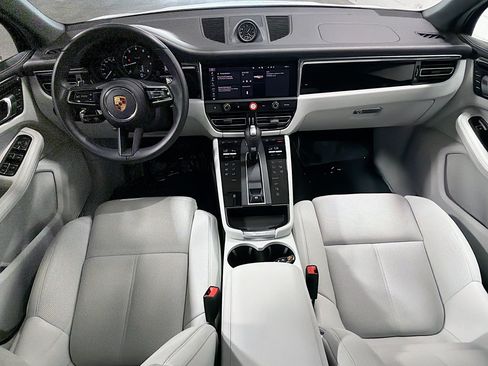 Certified 2026 Porsche Macan AWD/4WD image 16