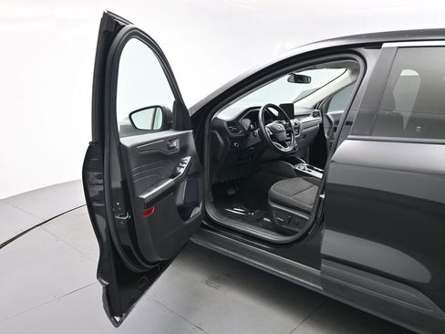 Certified 2024 Ford Escape Active w/ Cold Weather Package image 9