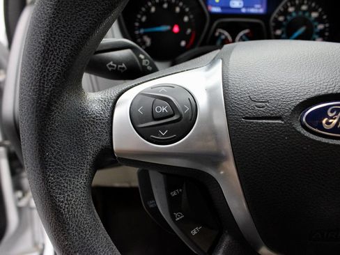 Used 2014 Ford Focus SE FWD image 24