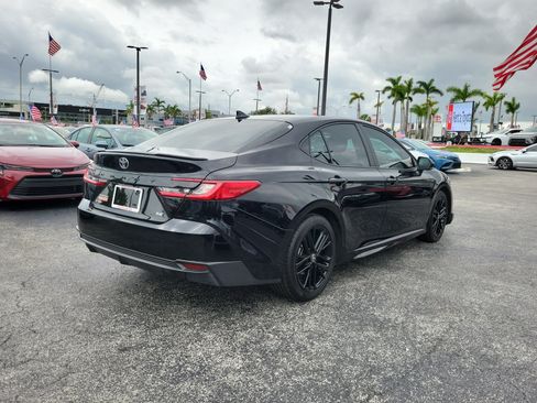 Used 2026 Toyota Camry SE FWD image 12