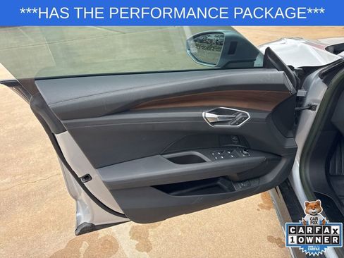 Used 2022 Audi e-tron GT Premium Plus image 10