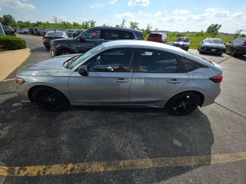 Used 2025 Honda Civic Sport image 13