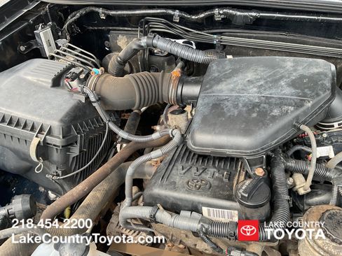 Used 2012 Toyota Tacoma 4x4 Access Cab w/ SR5 Pkg image 28
