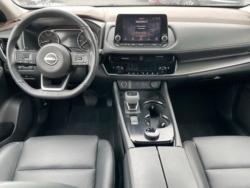 Certified 2023 Nissan Rogue SV w/ SV Premium B Package AWD/4WD image 13