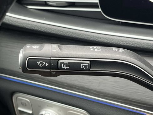 Used 2025 Mercedes-Benz GLE 350 4MATIC image 33