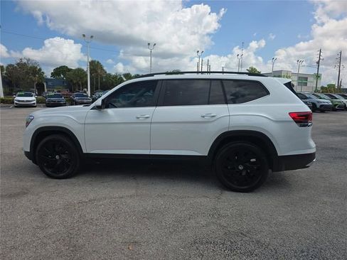 New 2026 Volkswagen Atlas SE FWD image 6