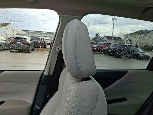 Used 2023 Subaru Forester Premium AWD/4WD image 17