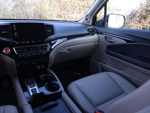 Used 2022 Honda Pilot Touring image 27