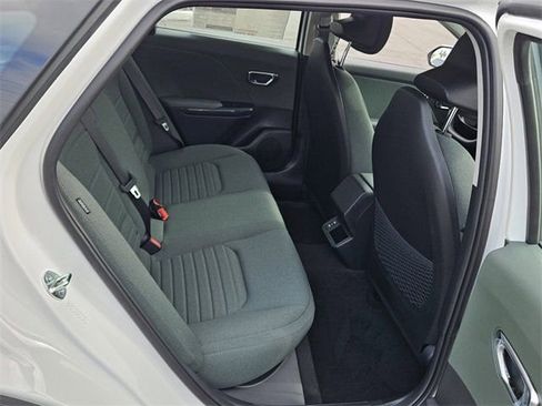 New 2025 Kia K4 EX image 11